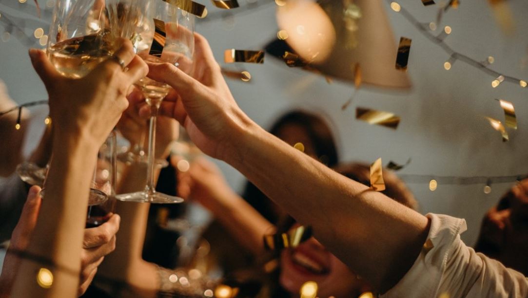 How to Organize a Cocktail Party