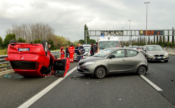 Five Tips to Avoid Car Accidents